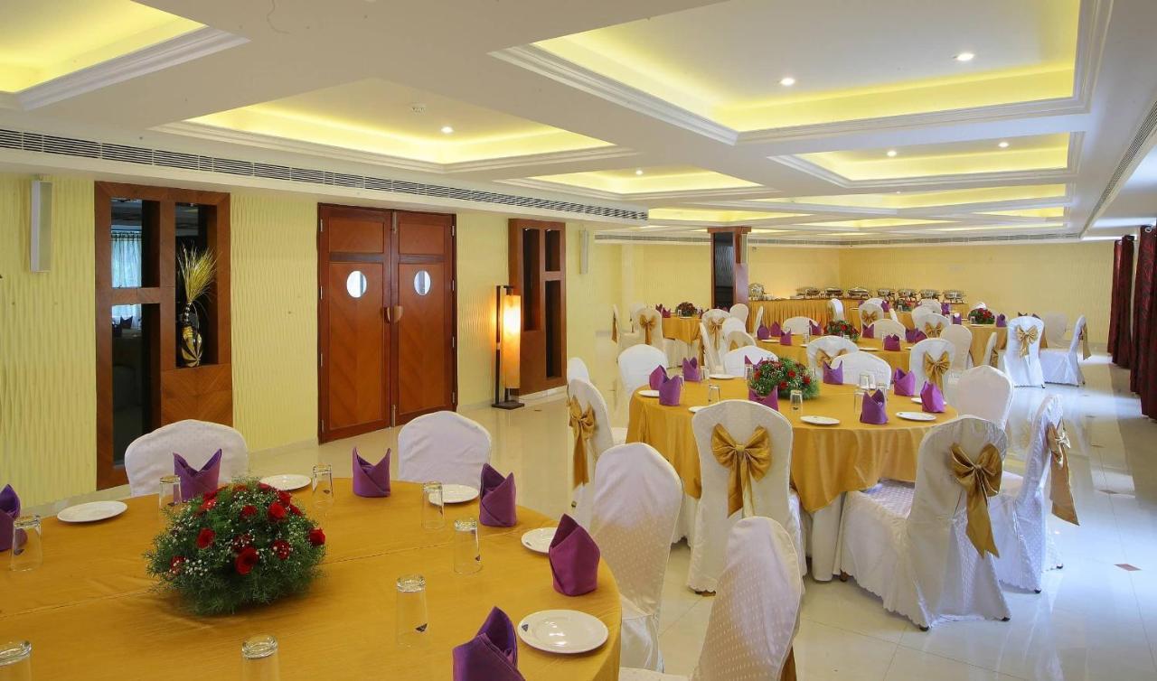 Hotel Port Palace Kovalam Exterior photo